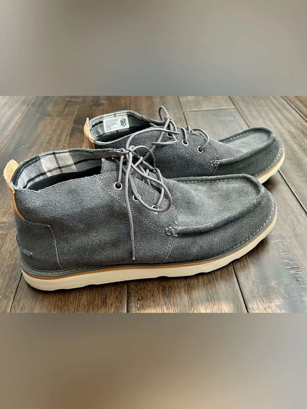 TOMS Men’s Size 12 Gray Suede Moc Toe Lace Up Shoes